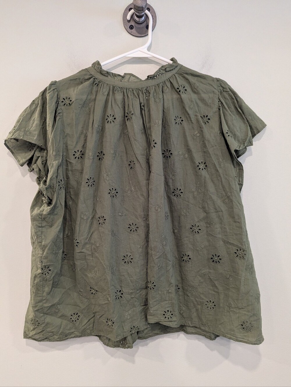 Trovata Carla Green Eyelet Cotton Blouse Size Medium